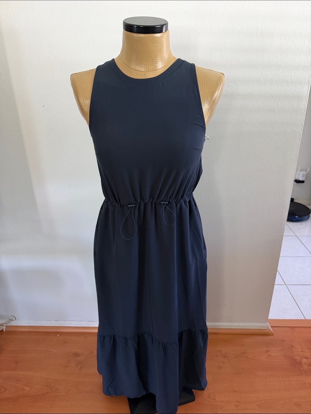 Zella Pursuit Tiered Midi Dress - Picture 6 of 9